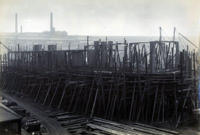 Il traghetto rompighiaccio SS Baikal in costruzione da Sir W.G. Armstrong Mitchell and Co. Ltd., al cantiere navale Low Walker, Newcastle upon Tyne nel 1896 da English Photographer